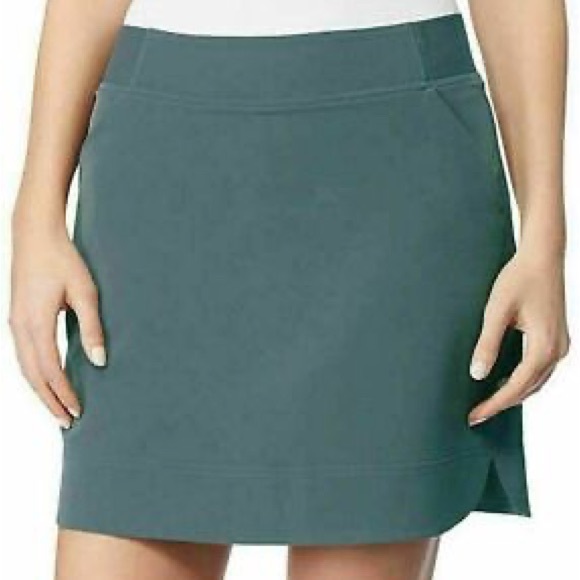 32 Degrees Dresses & Skirts - ✨32 Degrees skort